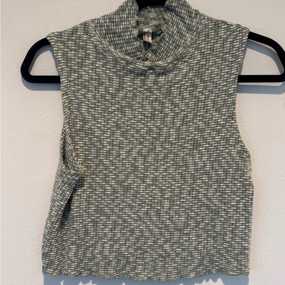 Free People Gray Marled Sleeveless Mock Neck Crop Top 226